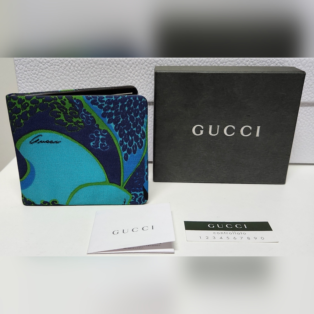 GUCCI Snap Case Vintage RARE Tom Ford Era COLLECTORS ITEM!!